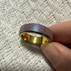 Rainbow spinner ring size 7